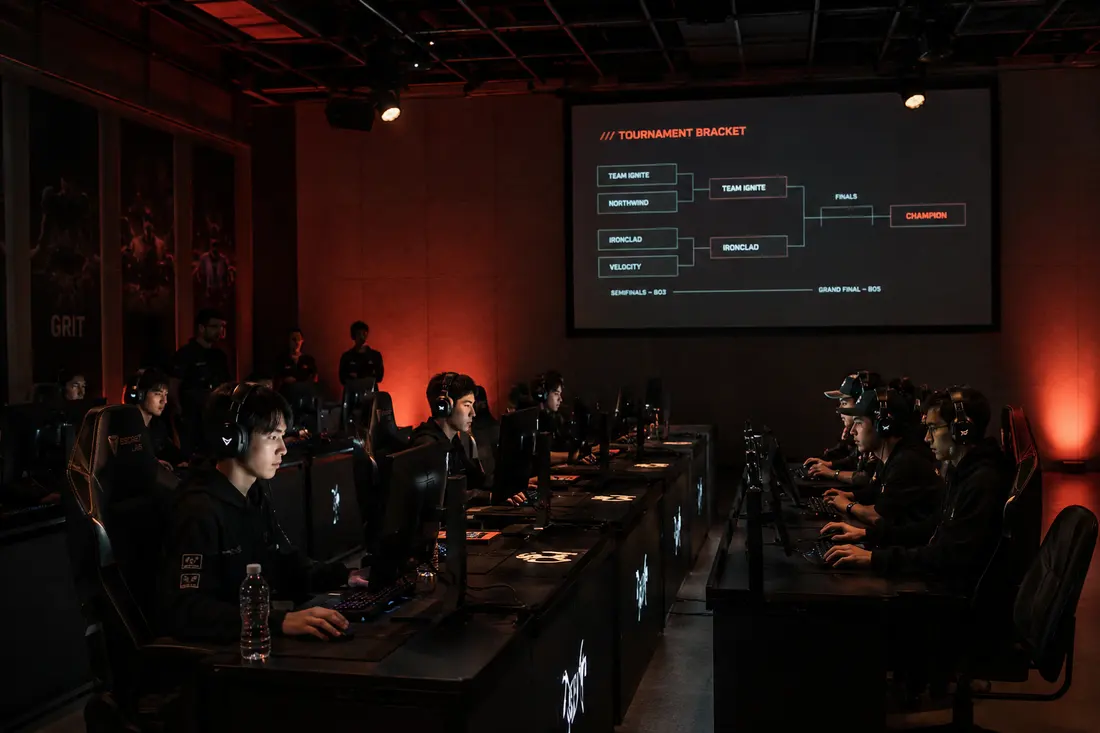 Escenario con bracket en pantalla durante un torneo